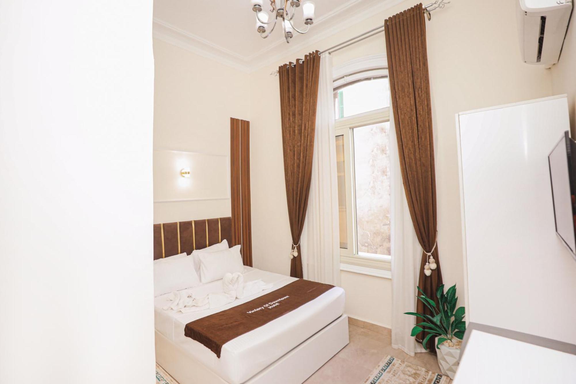 Downtown Antique Hotel Кайро Екстериор снимка