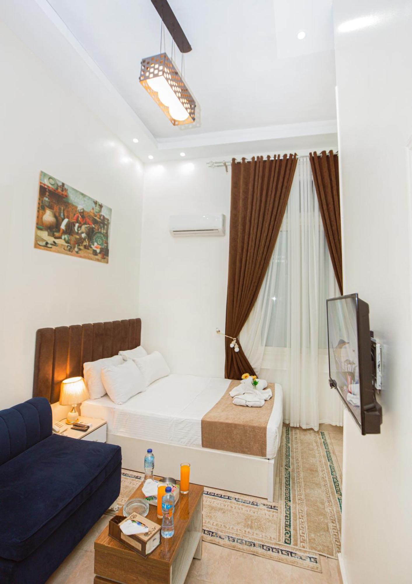 Downtown Antique Hotel Кайро Екстериор снимка