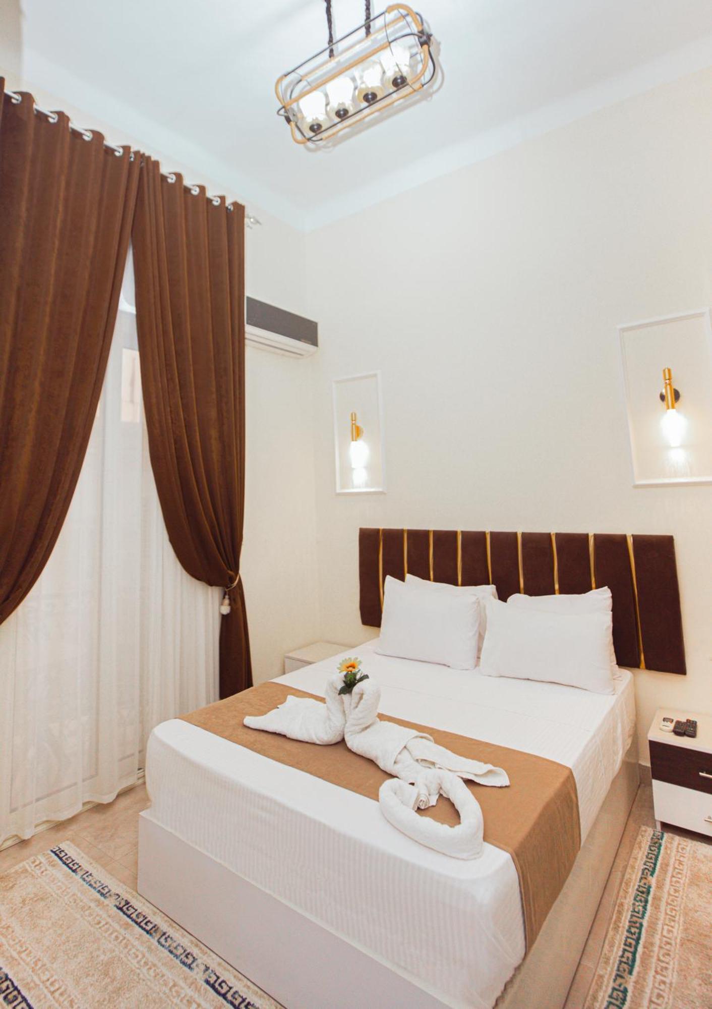 Downtown Antique Hotel Кайро Екстериор снимка