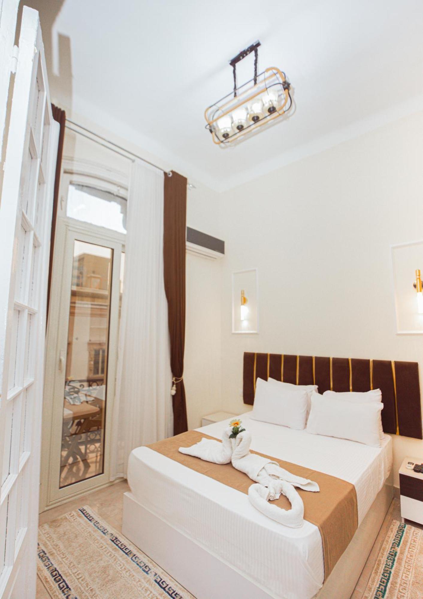 Downtown Antique Hotel Кайро Екстериор снимка