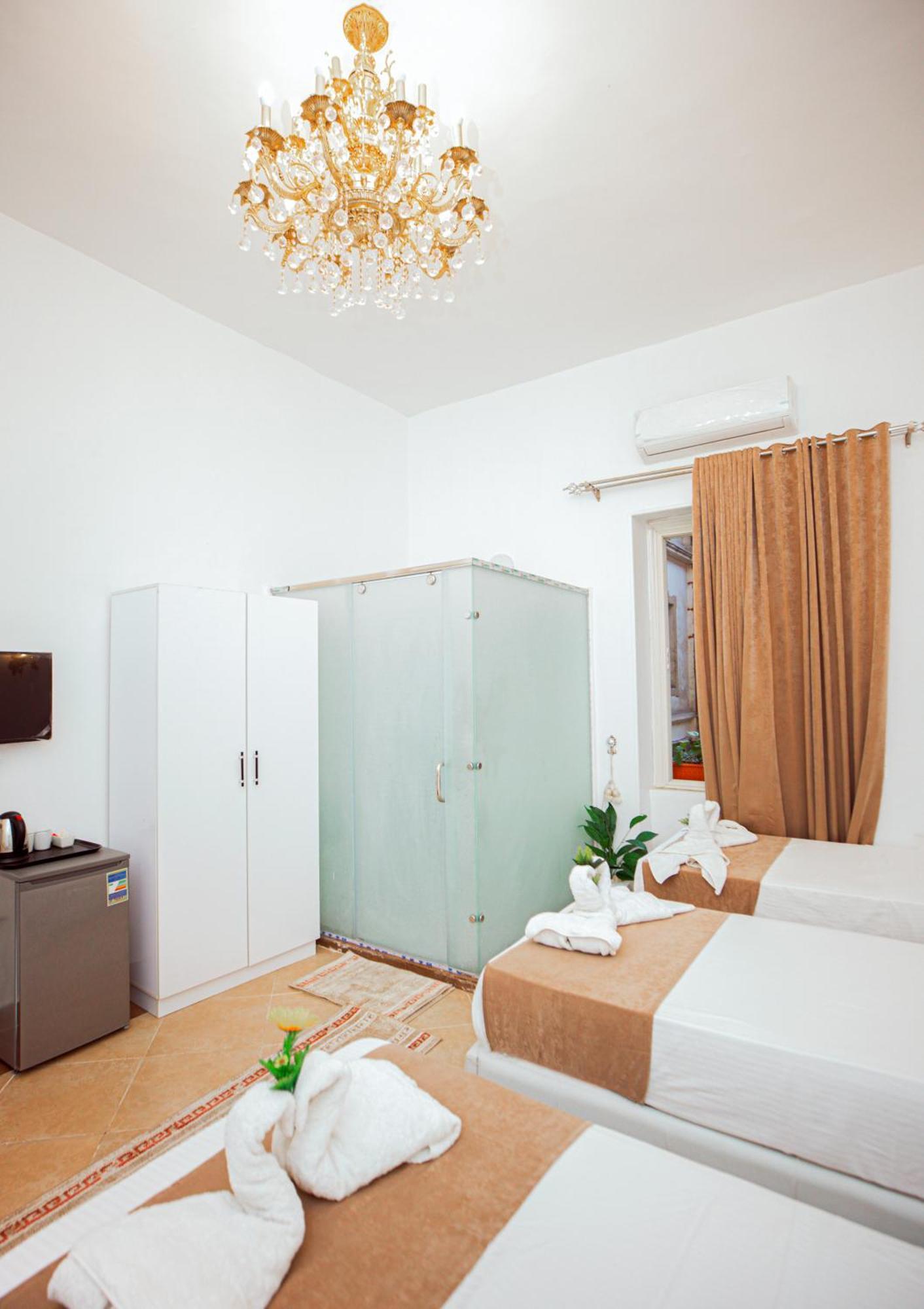 Downtown Antique Hotel Кайро Екстериор снимка