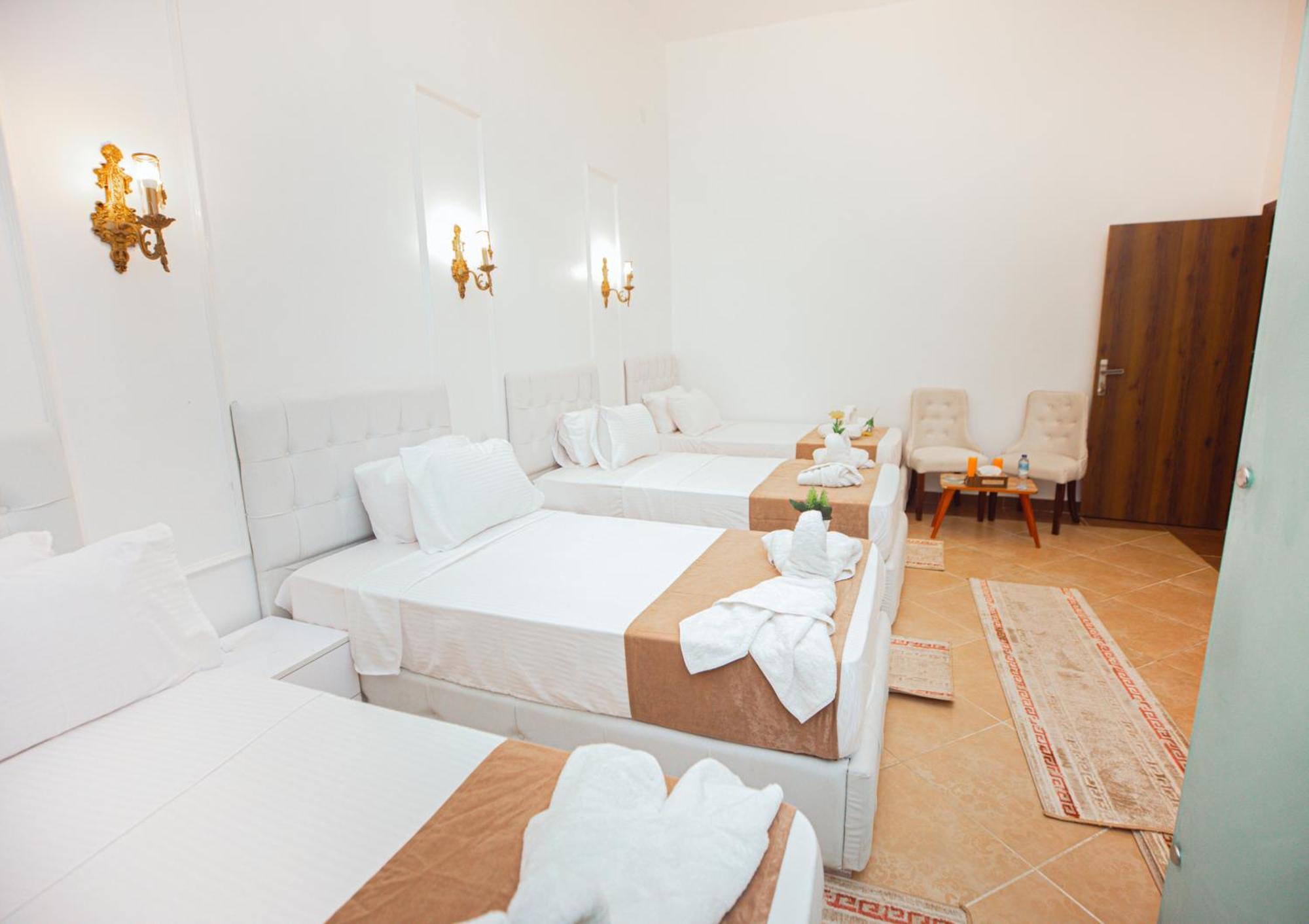 Downtown Antique Hotel Кайро Екстериор снимка