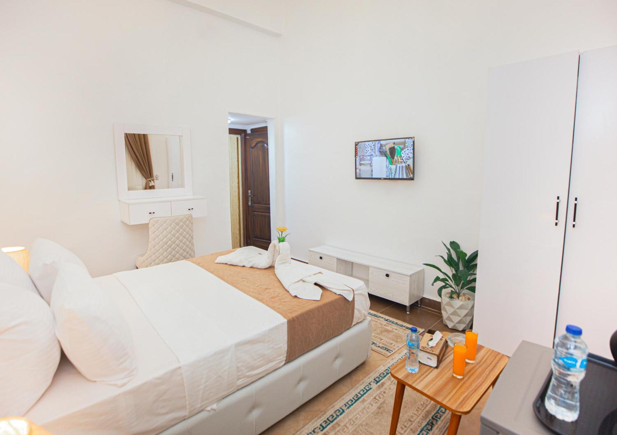Downtown Antique Hotel Кайро Екстериор снимка