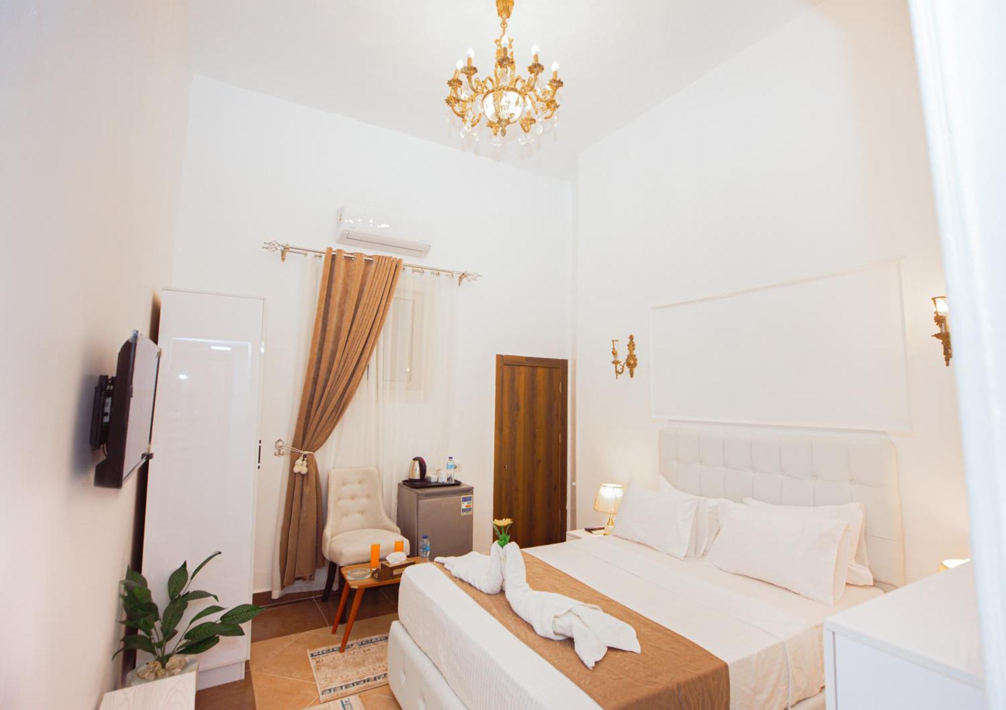 Downtown Antique Hotel Кайро Екстериор снимка