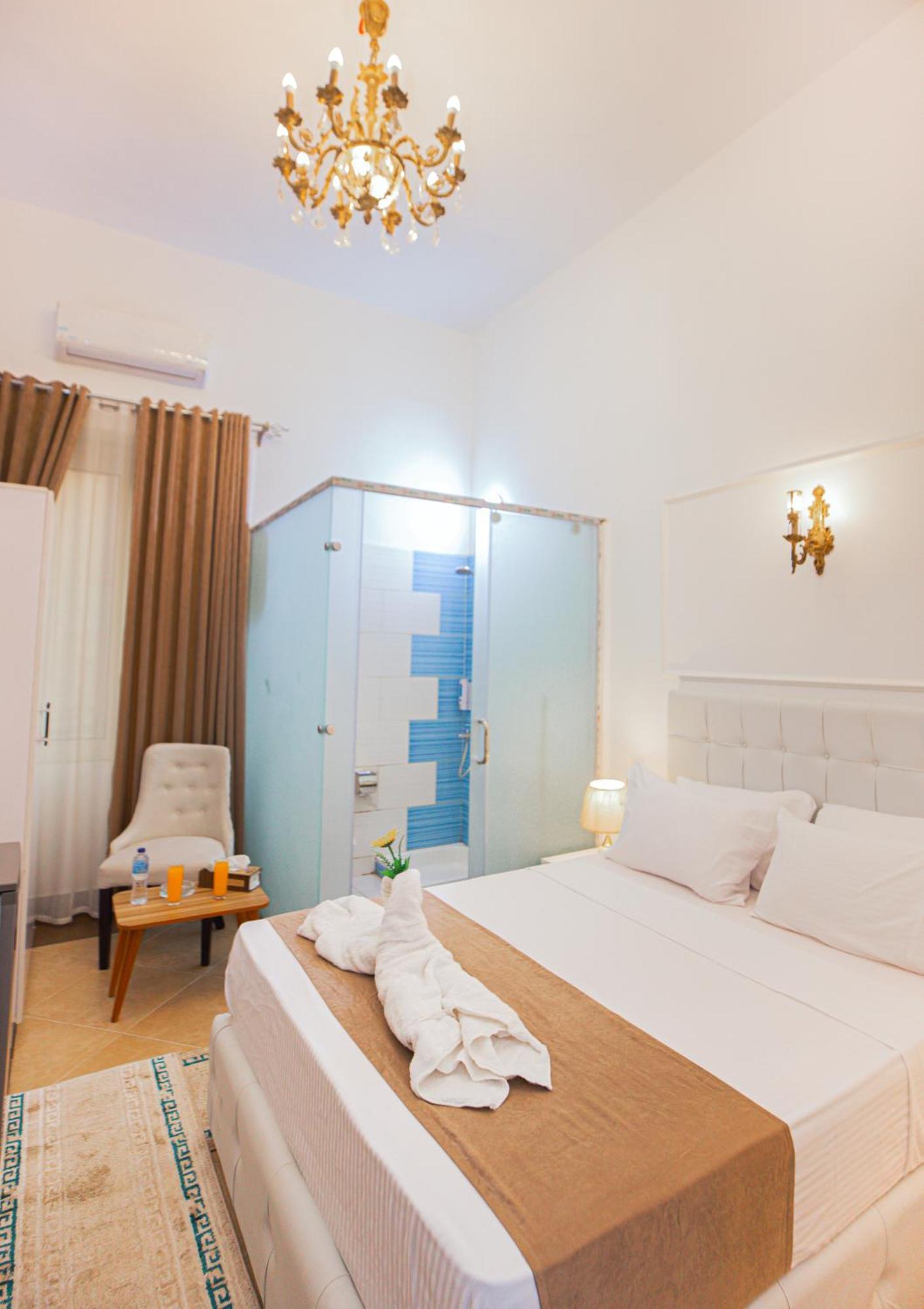 Downtown Antique Hotel Кайро Екстериор снимка