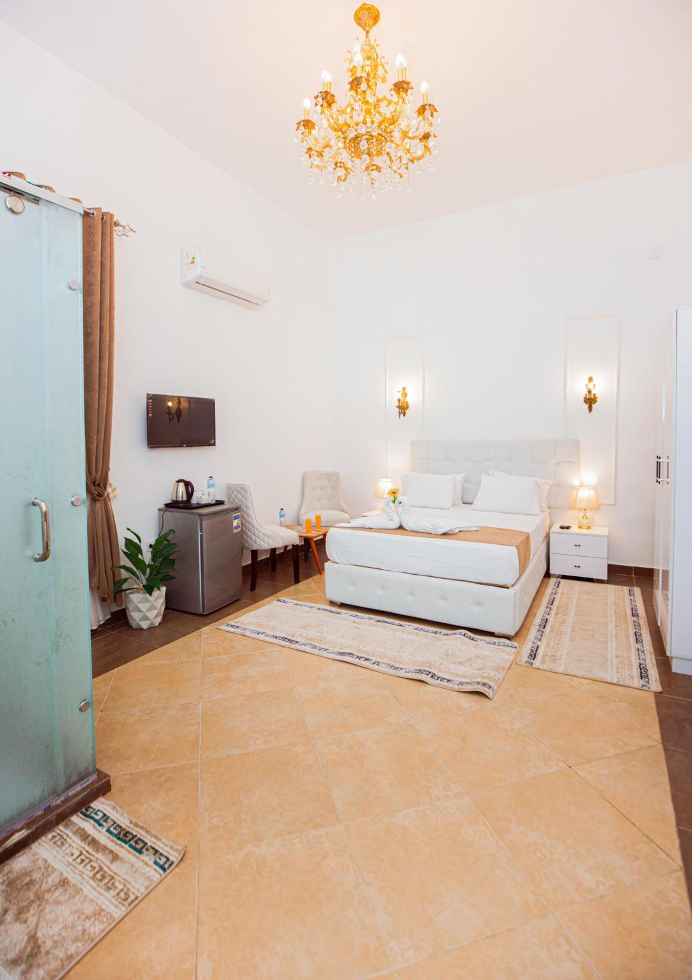Downtown Antique Hotel Кайро Екстериор снимка