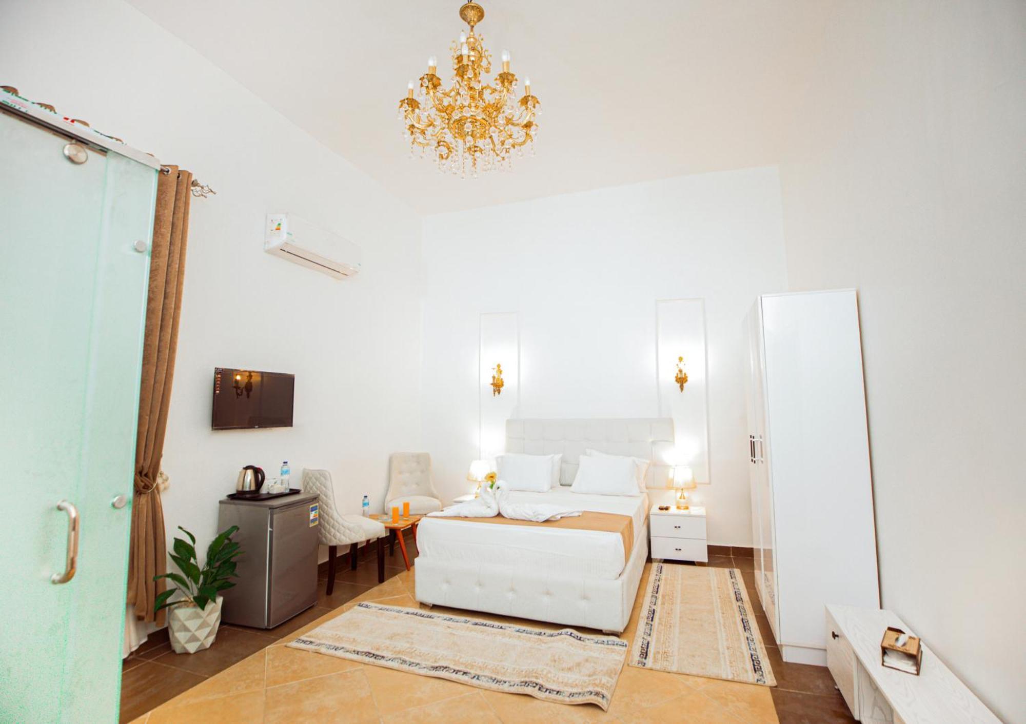 Downtown Antique Hotel Кайро Екстериор снимка